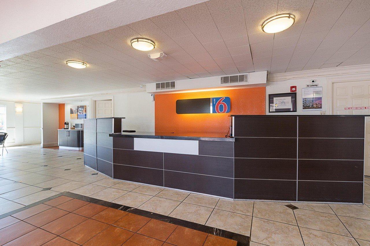 Motel 6-Dallas, Tx - Market Center Εξωτερικό φωτογραφία