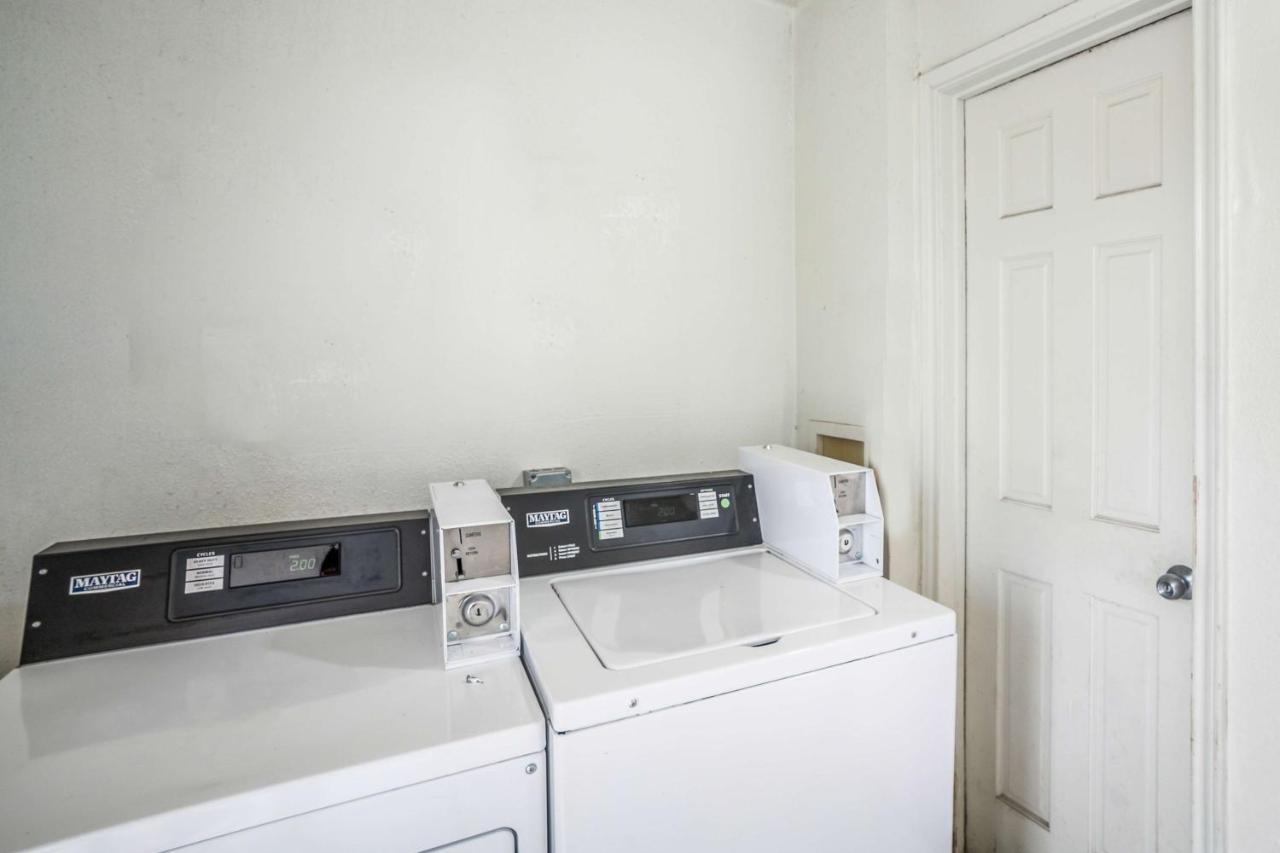 Motel 6-Dallas, Tx - Market Center Εξωτερικό φωτογραφία