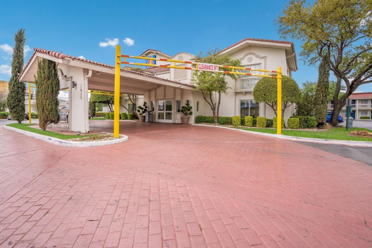 Motel 6-Dallas, Tx - Market Center Εξωτερικό φωτογραφία