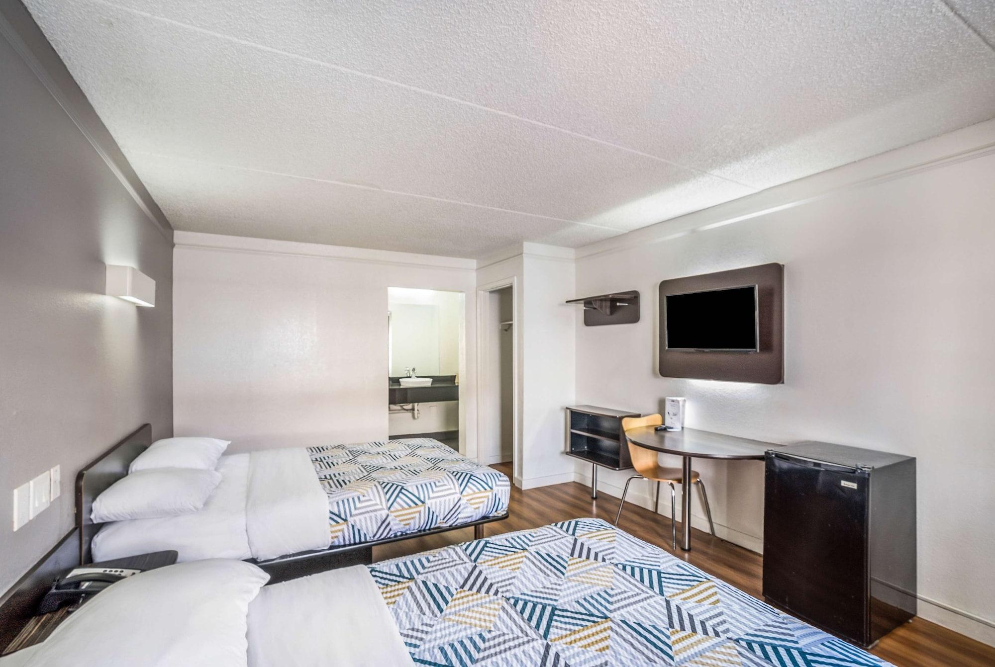 Motel 6-Dallas, Tx - Market Center Εξωτερικό φωτογραφία